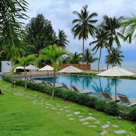 Tungtong Beach Villas Thap Sakae Zewnętrze zdjęcie