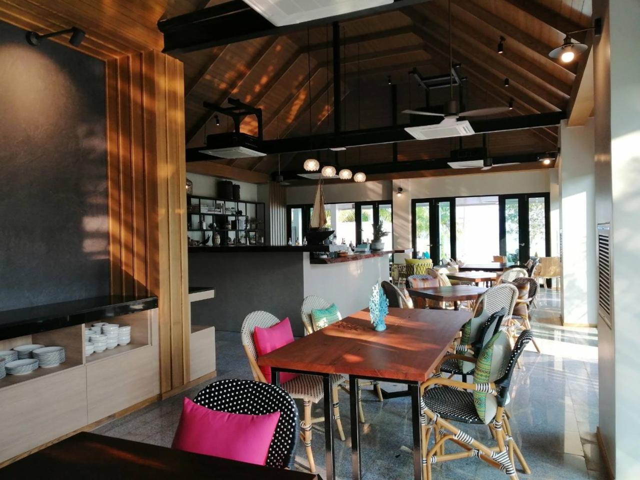 Tungtong Beach Villas Thap Sakae Zewnętrze zdjęcie