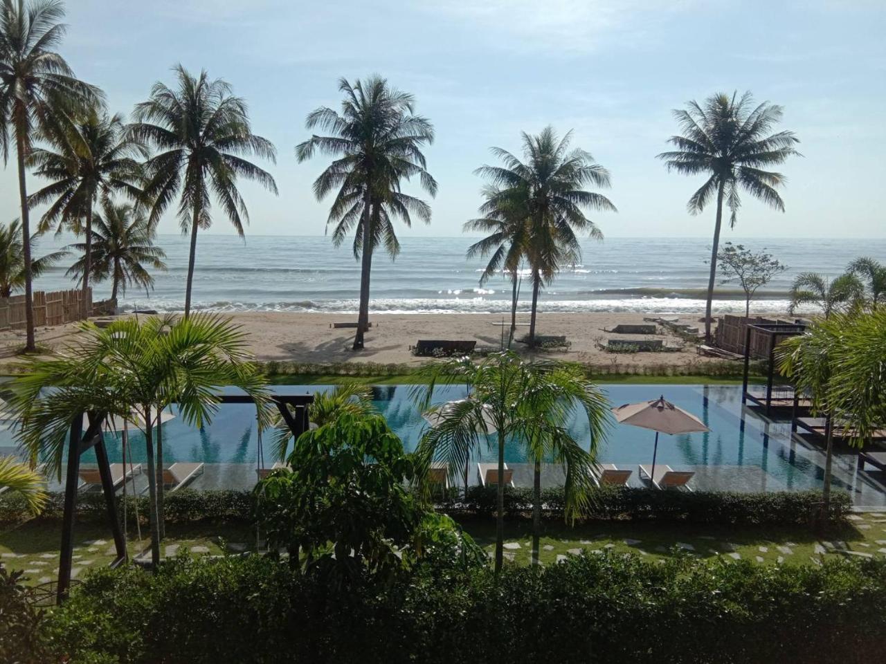 Tungtong Beach Villas Thap Sakae Zewnętrze zdjęcie