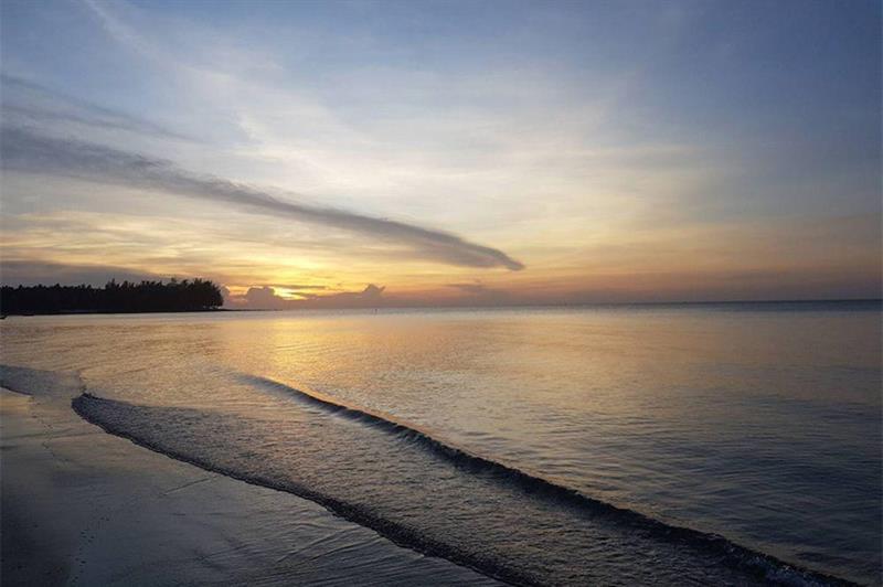 Tungtong Beach Villas Thap Sakae Zewnętrze zdjęcie